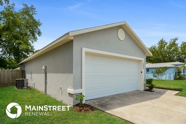 Photo - 528 Finch Ct