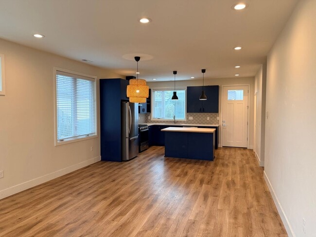 Photo - 4808 SE Franklin St