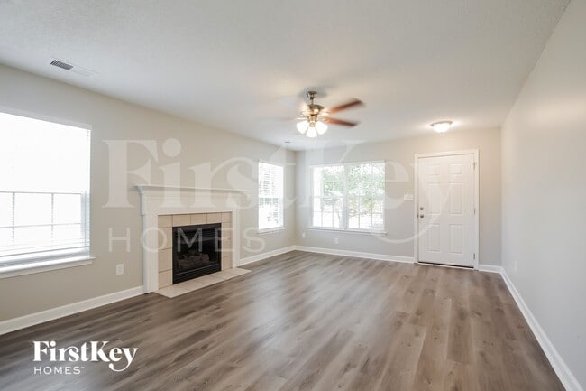 Photo - 2819 Rosemeade Dr