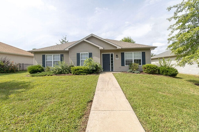 Building Photo - 1871 Field St