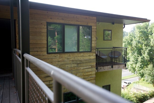 Photo - 1707 Jefferson Park Ave