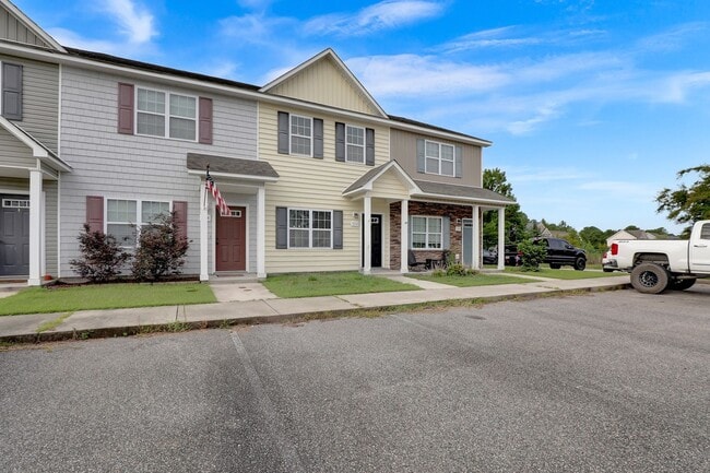 Photo - 502 Oyster Rock Ln