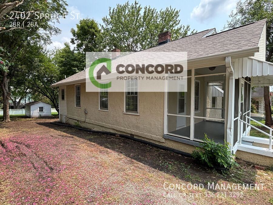 Photo - 2402 Spruce St