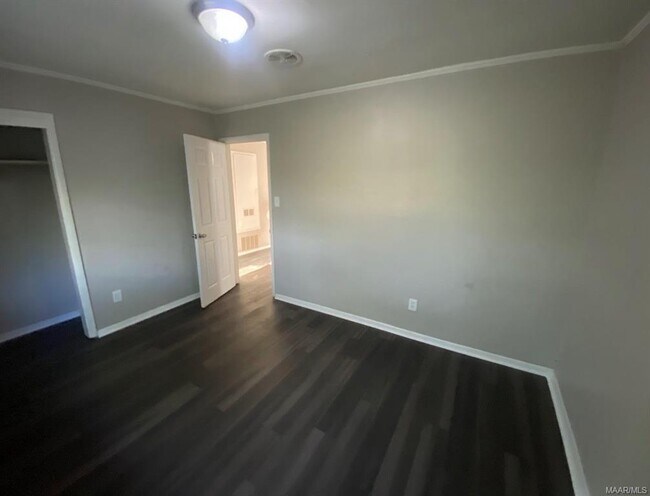 Photo - 1229 Karen Rd