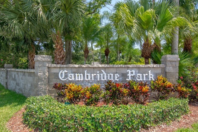 Building Photo - 1930 Westhampton Ct