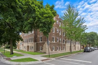 Building Photo - 3035 W Rosemont Ave Unit 3 Rental