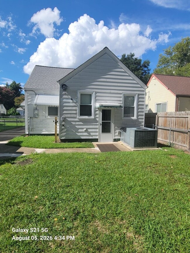 Photo - 219 Beechwood Ave