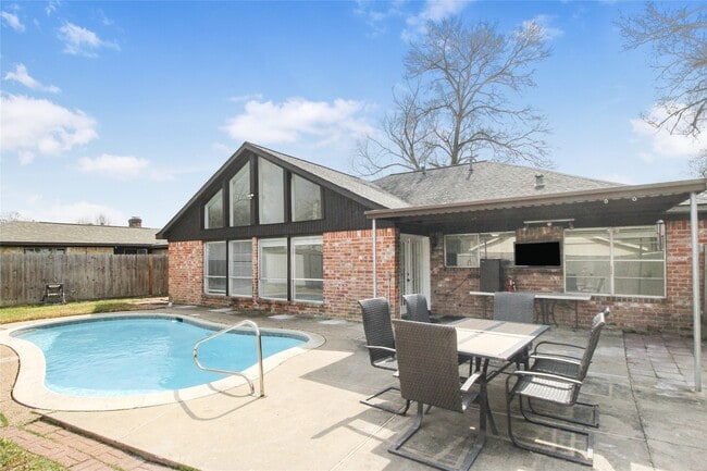 Photo - 13811 Crosshaven Dr