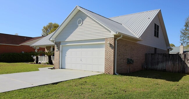 414 Whirlaway Ct