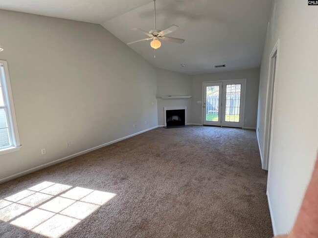 114 Deer Chase Ln