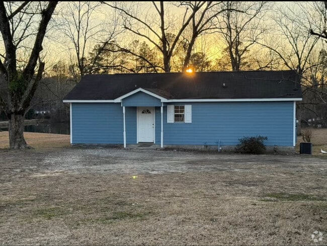 Building Photo - 48 Lee Road 735 Rental