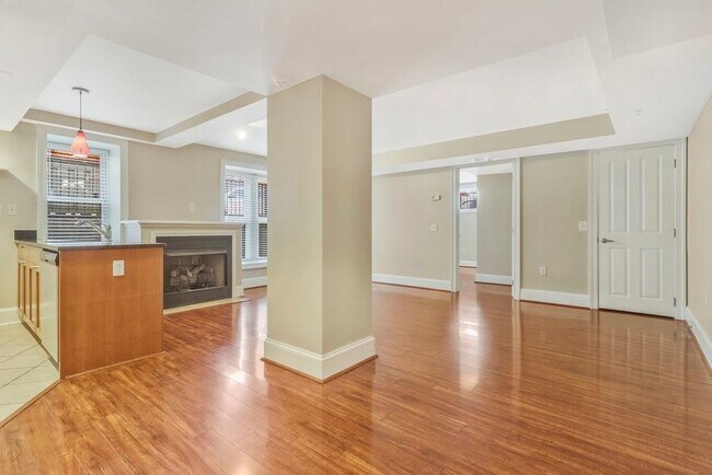 Photo - 1750 16th St NW