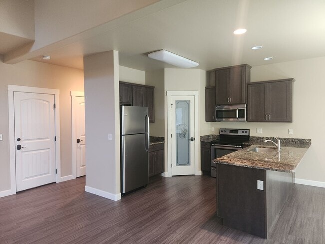 Building Photo - F7216 Unit F7216