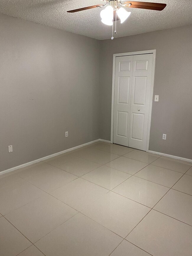 Photo - 5124 Park Central Dr Unit 517