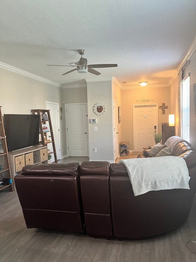 Photo - 2819 Lantern Hill Ave