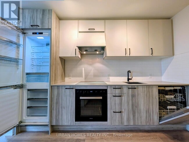 Photo - 5 Quarrington Ln Unit 1901