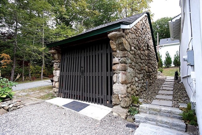 Photo - 20 Ridge Rd