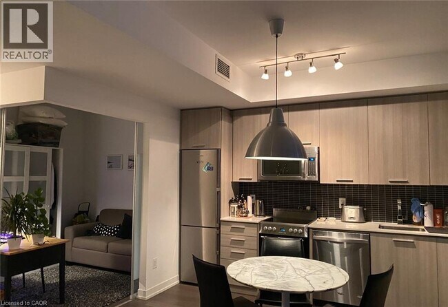 Photo - 105 George St Unité 1510