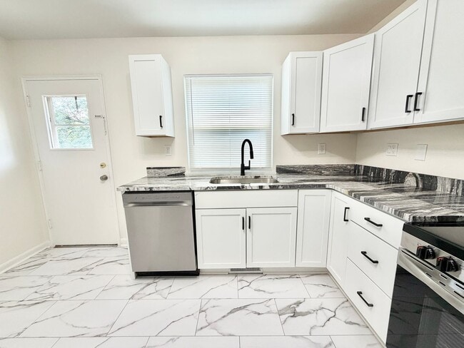 Photo - 2724 Riedling Dr Unit 2724-2
