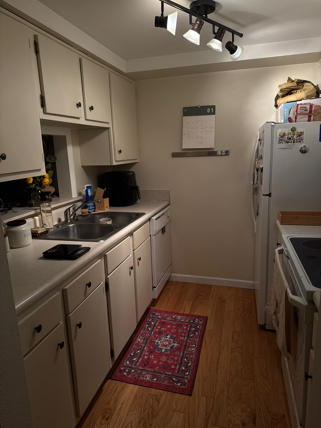 Photo - 1479 Cliff Ct Unit 1479 Cliff Court  C