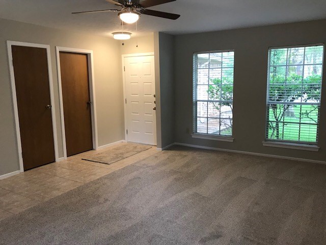 Building Photo - 3219 Villagedale Dr Rental