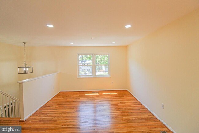 Photo - 24201 Bush Hill Rd