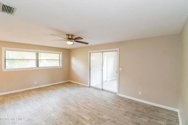 Photo - 5011 Bedford Forest Dr