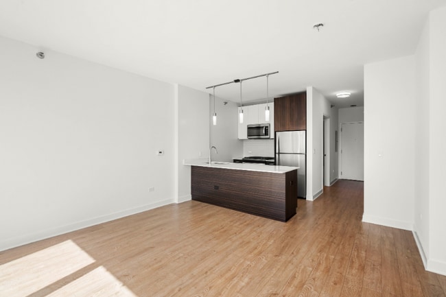 Photo - 190 N Garland Ct