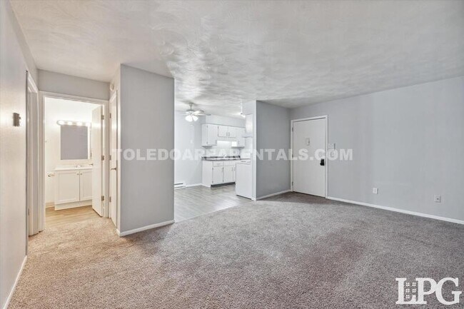 Photo - 6020 Secor Rd Unit 11