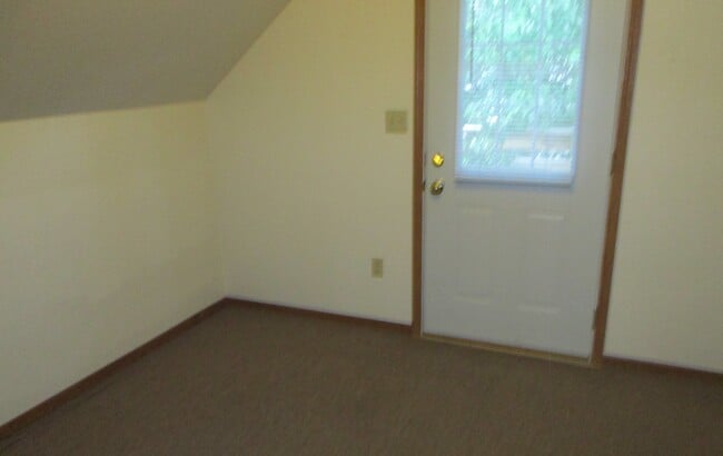 Photo - 2015 Clay St Unit Up