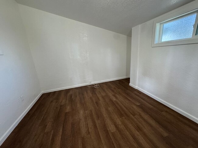 Photo - *Move in Bonus- First Month Free* Two Bed ...
