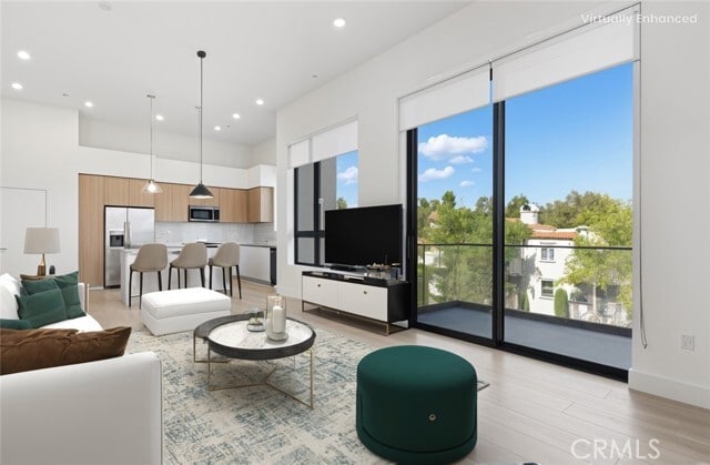 Building Photo - 12078 Guerin St Unit 307