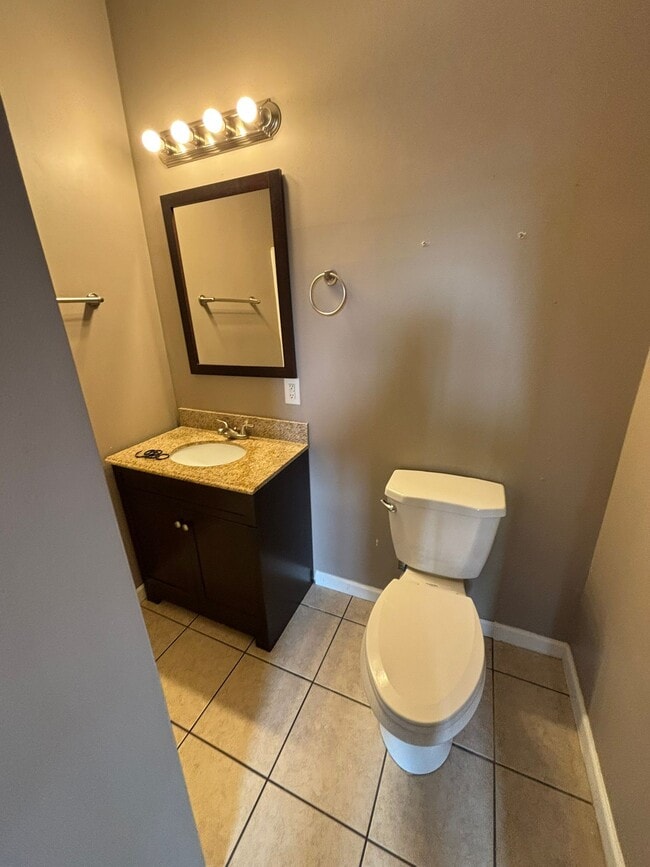 Photo - 2114 Barth Ave