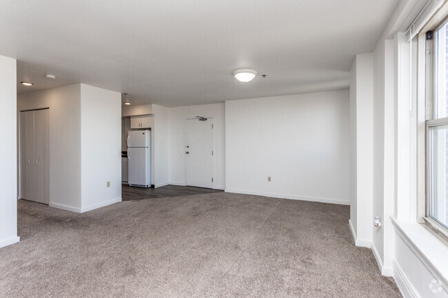 2BR, 1BA - Hepburn/1,144 SF