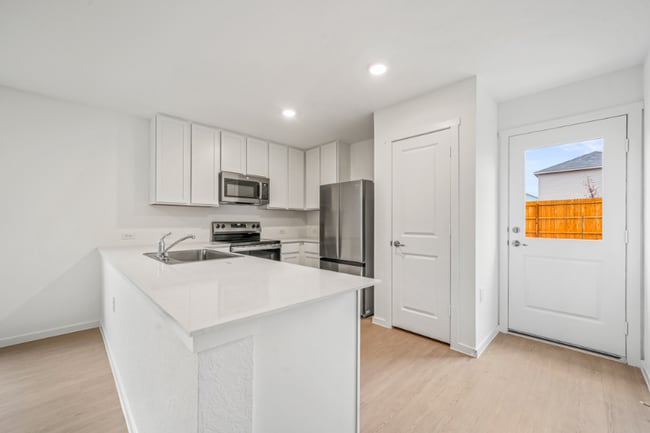 Photo - 3911 bates Pl