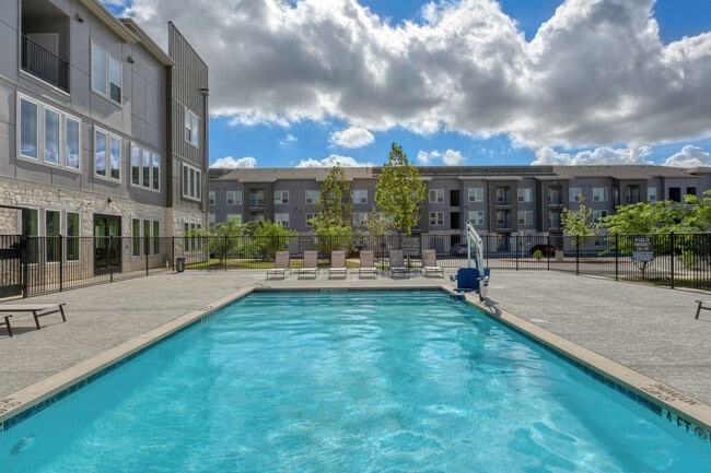 Photo - Sunstone Apartments