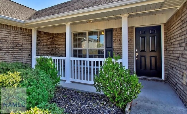 Photo - 209 Augusta Way