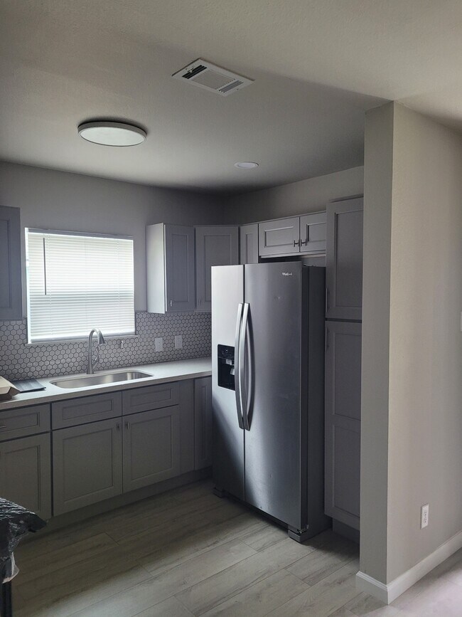Photo - 816 16th Ave N