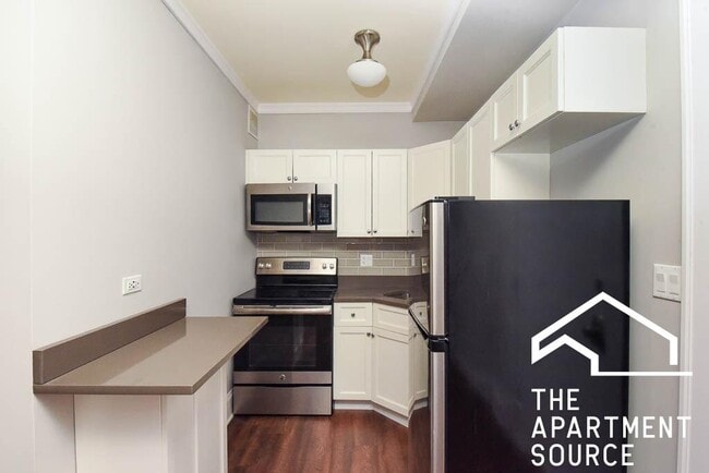 Photo - 817 W Lakeside Pl Unit 106