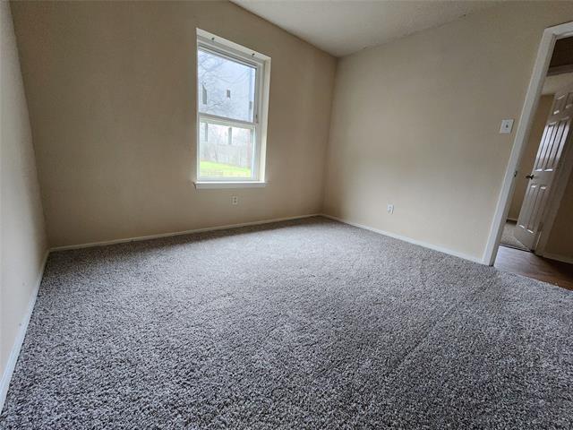 Photo - 4304 S Cravens Rd