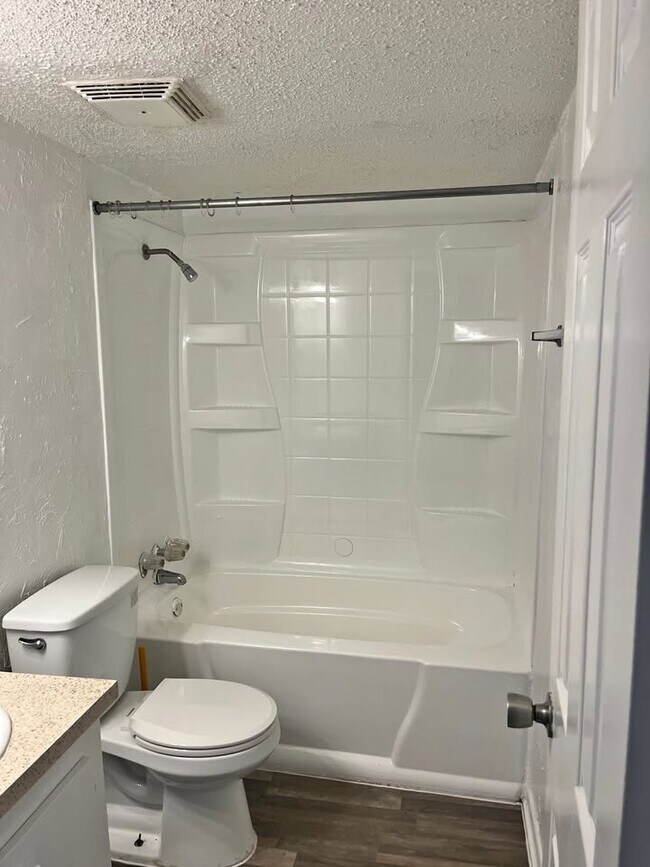Photo - 3215 Baird Ave Unit J-65