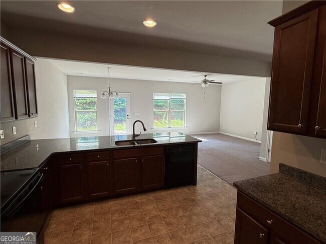 Photo - 149 Hardy Water Dr SE