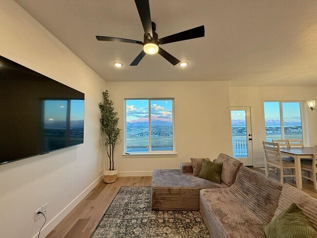 Photo - 2886 Red Velvet Ln Unidad Upper Residence