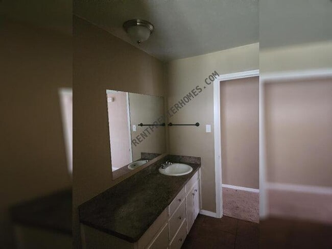 7448 Van Natta Ln