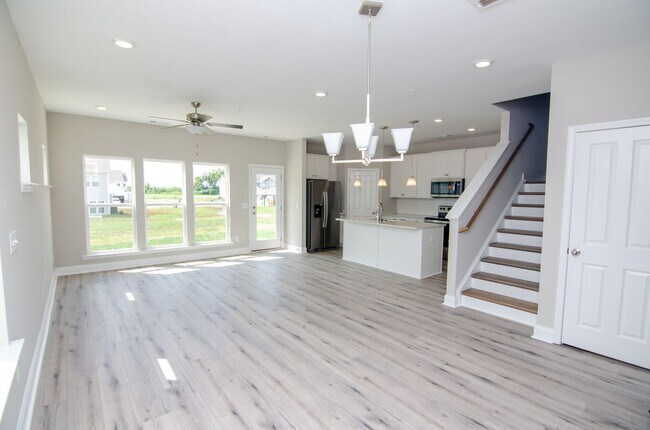 Photo - Stunning in June lake