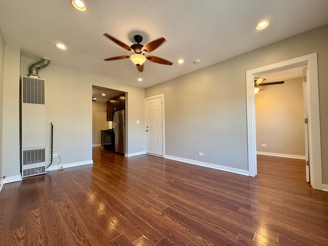Photo - 3728 S Parnell Ave Unit 2F