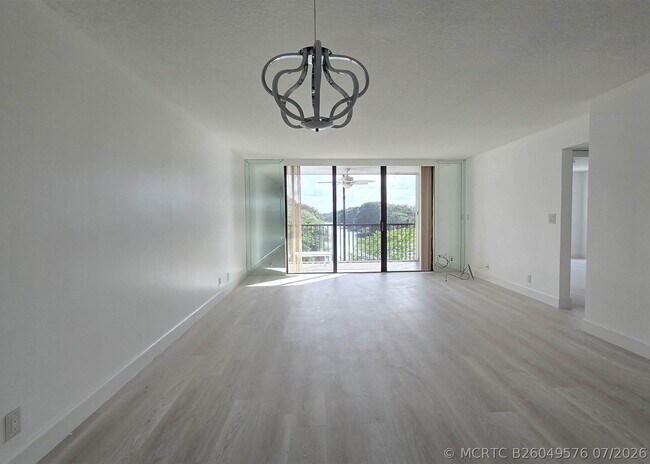 Photo - 3000 NW 42nd Ave Unit B302