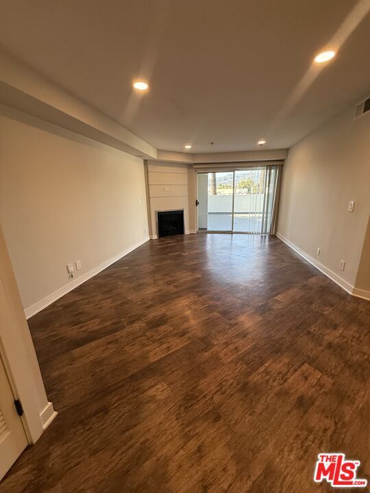 Photo - 7660 Beverly Blvd Unit 112