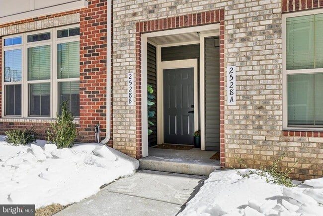 Building Photo - 2528 VERONA Pl