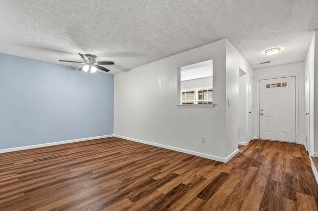 Photo - 8401 Hana Rd
